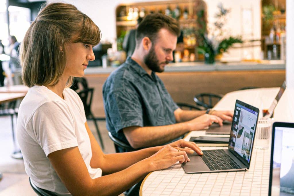 People on laptop